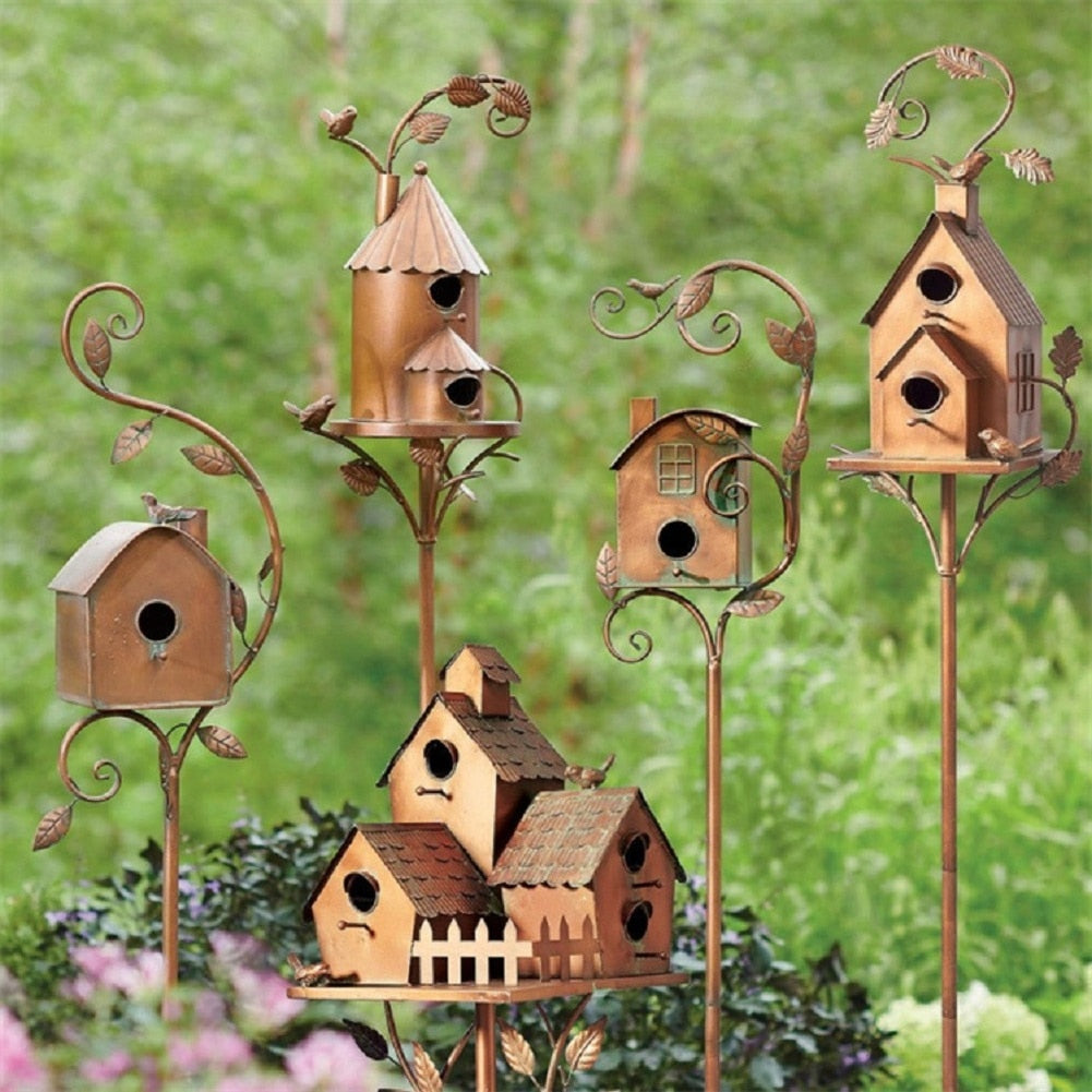 Junips | Metal art birdhouse garden stake - Talart