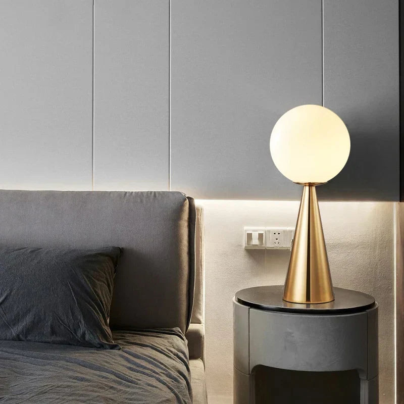 Junips | Modern table lamp in luxurious style
