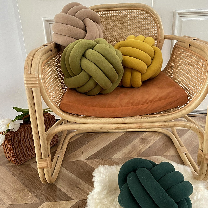 Junips | Knot Pillow