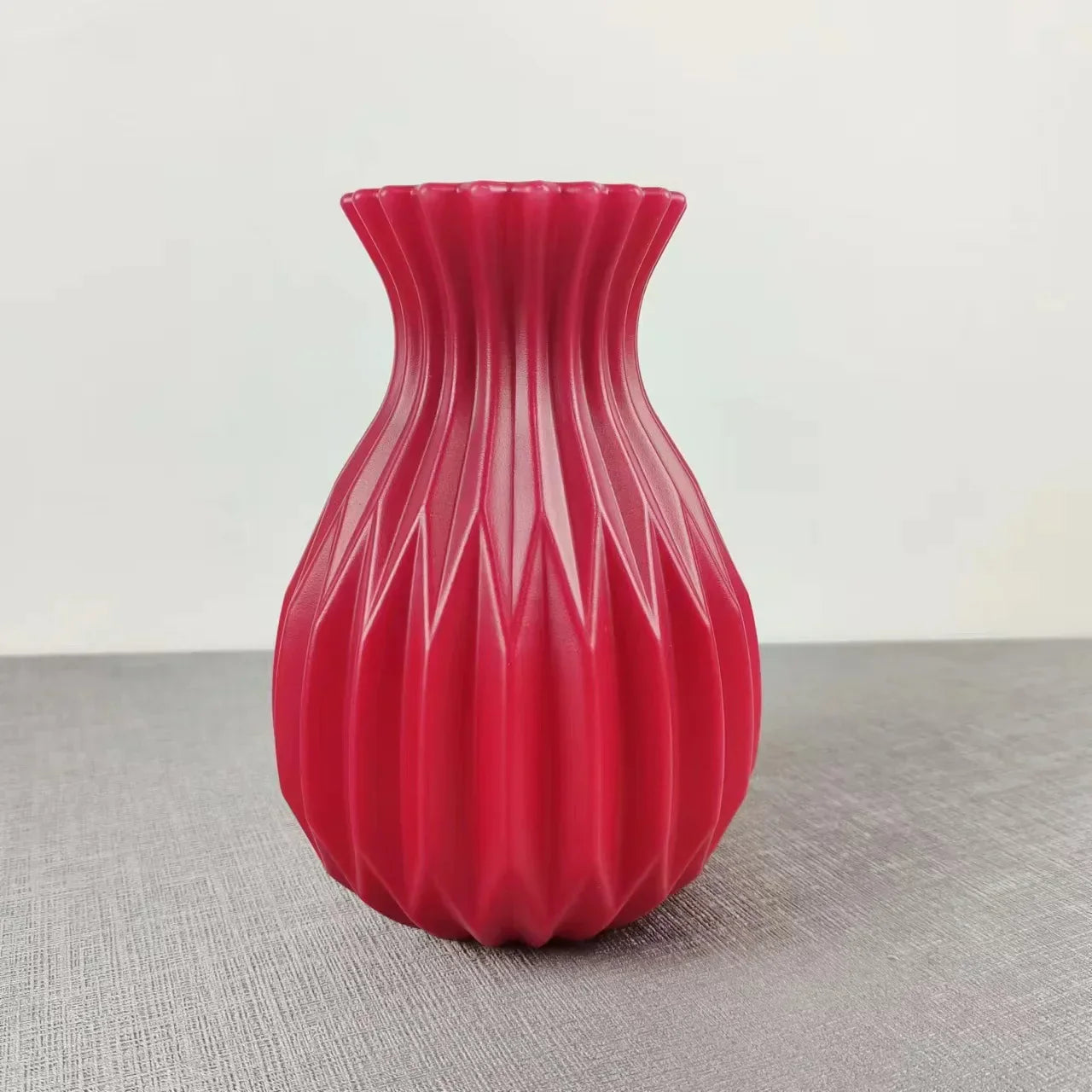Junips | Modern elegant flower vases