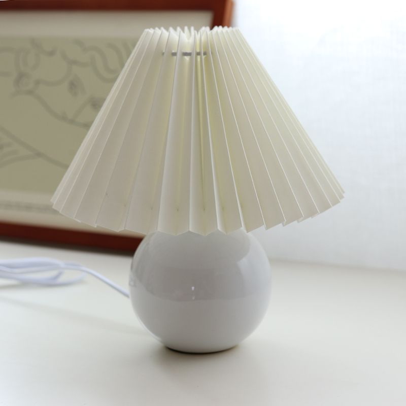 Junips | Nadia Table Lamp