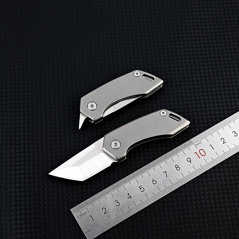 Junips | Titan-Titanium alloy Bag Keychain Knife