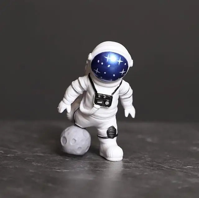 Junips | Resin Astronaut Figure Statue Space Traveler Sculpture Educational Toy Desk Decoration Astronaut Model For Children Gift