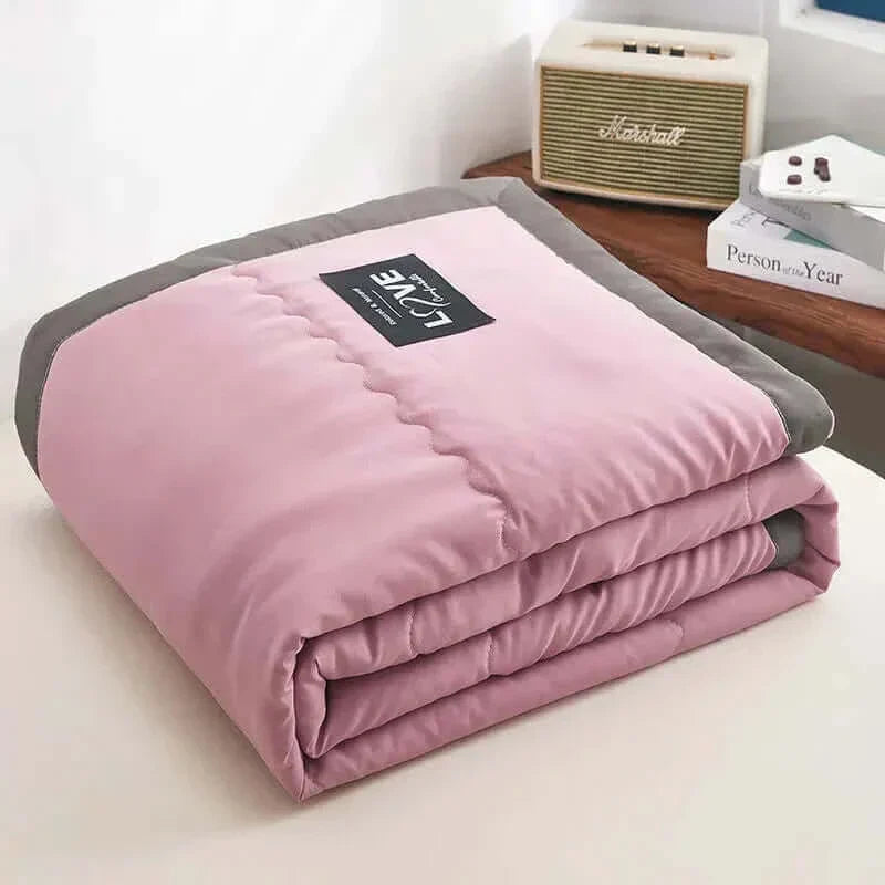 Junips | Modern Quilt Duvet - Luxurious Comfort for Every Home