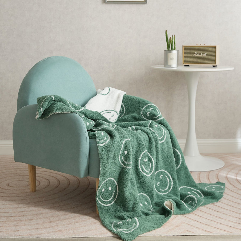 Junips | Smiley Blanket