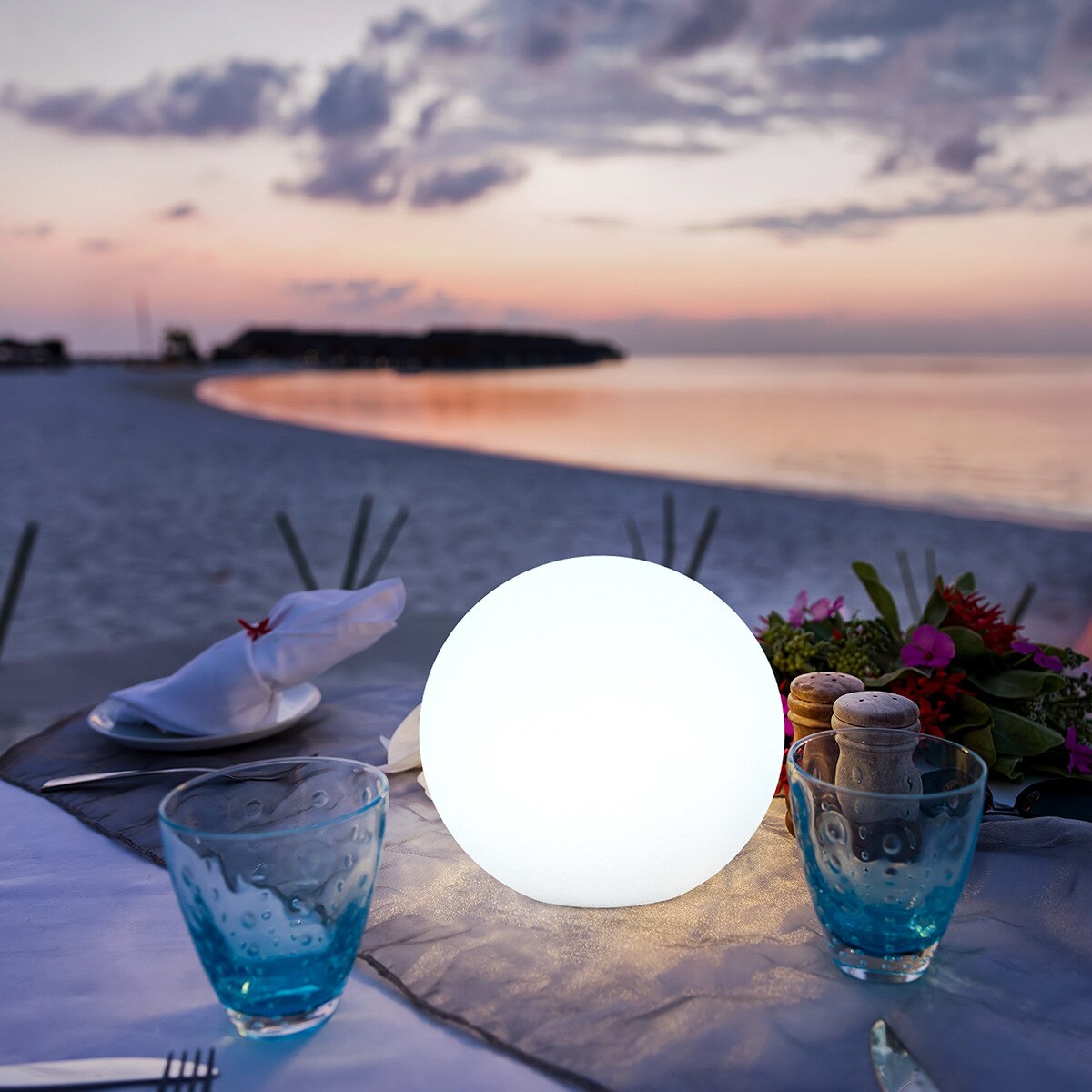 Junips | Moon Battery LED Indoor & Outdoor Table Lamp