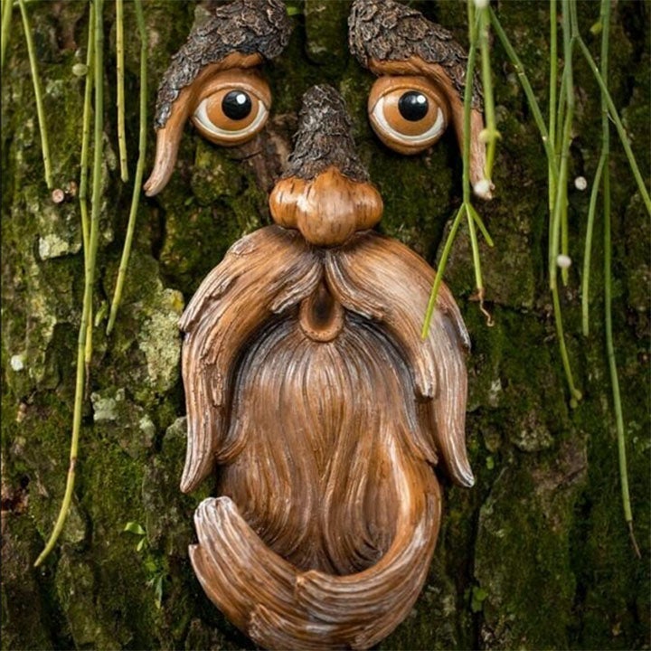 Junips | Eyes of Nature: Tree Face Bird Feeder Station
