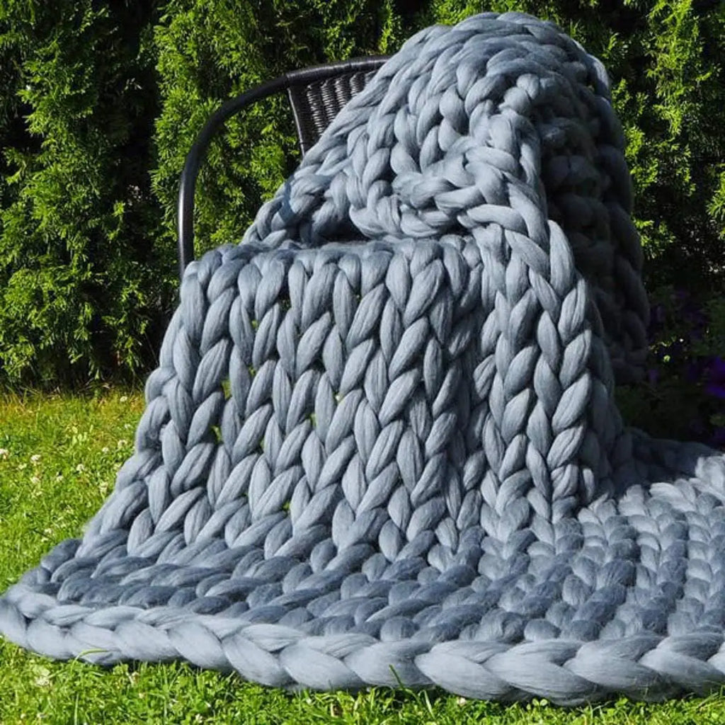 Junips | Chunky Knit Blanket – Cozy Wool Blanket for Every Room – Soft & Warm – Perfect for Sofa and Bed