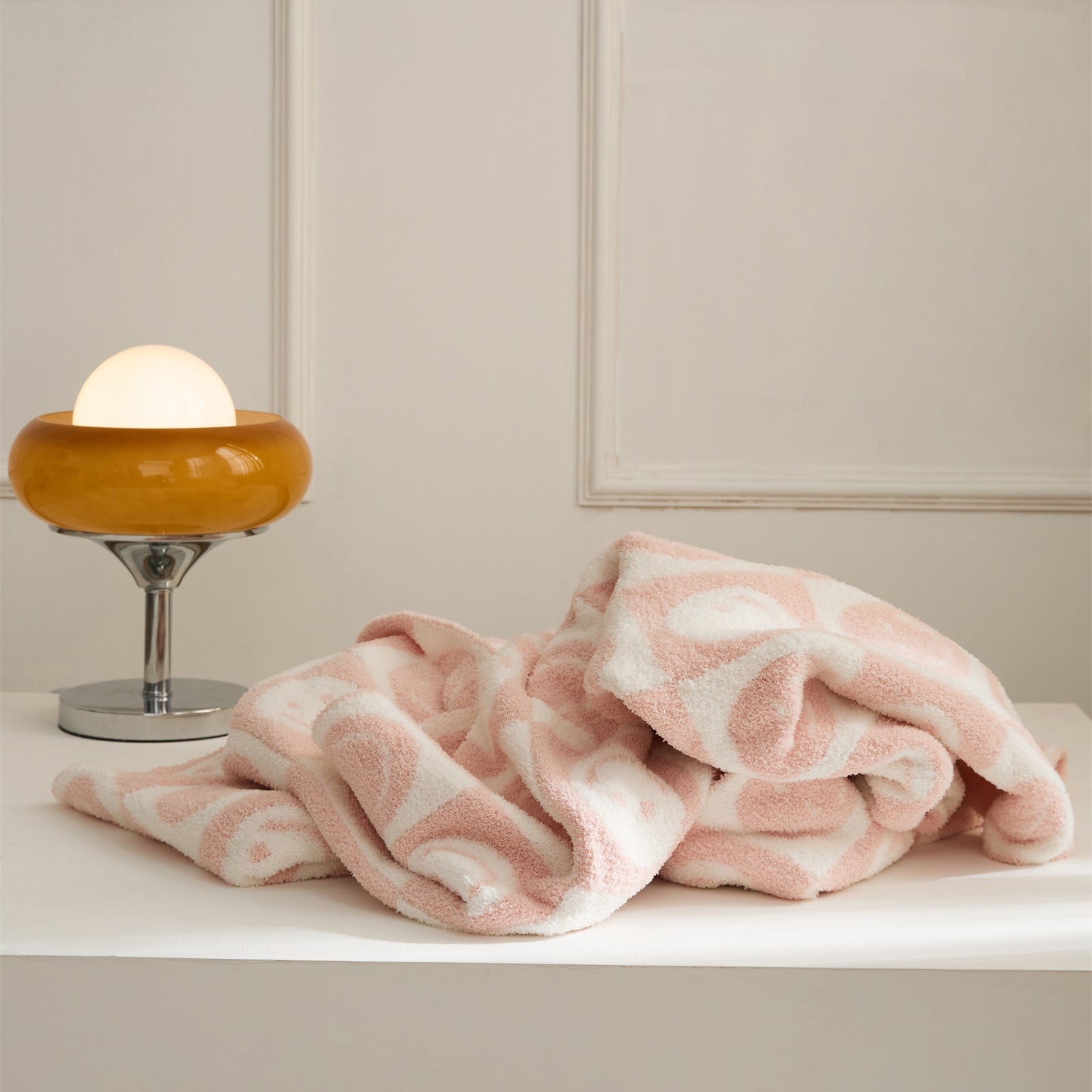 Junips | Smiley Blanket