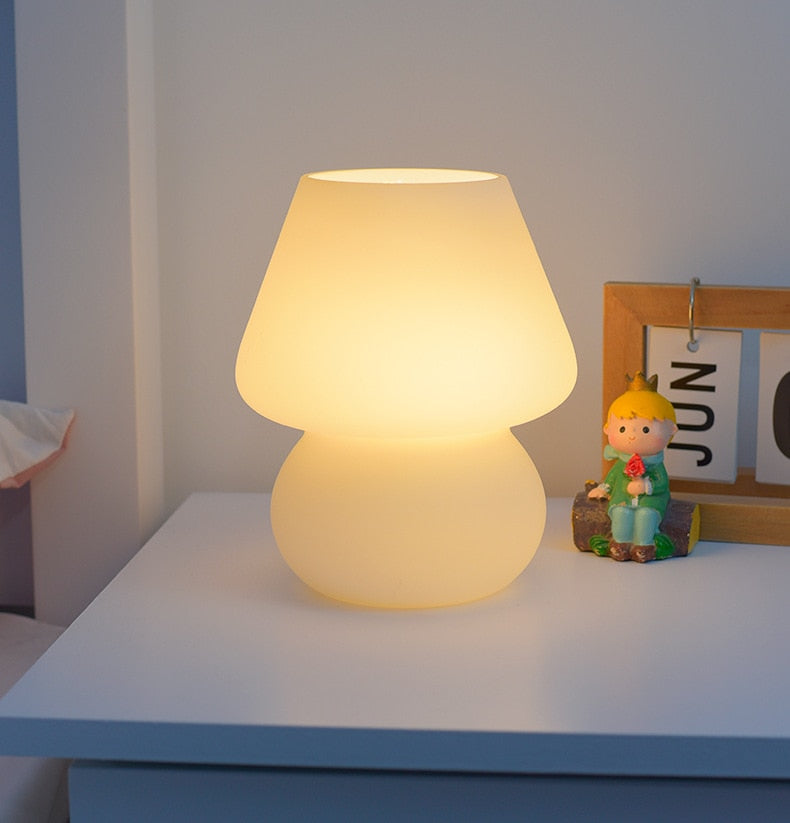 Junips | LED Desk Lamp in Mushroom Shape made of Glass
