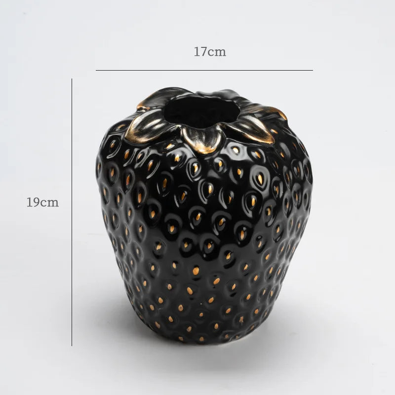 Junips | Ugly Strawberry Vase