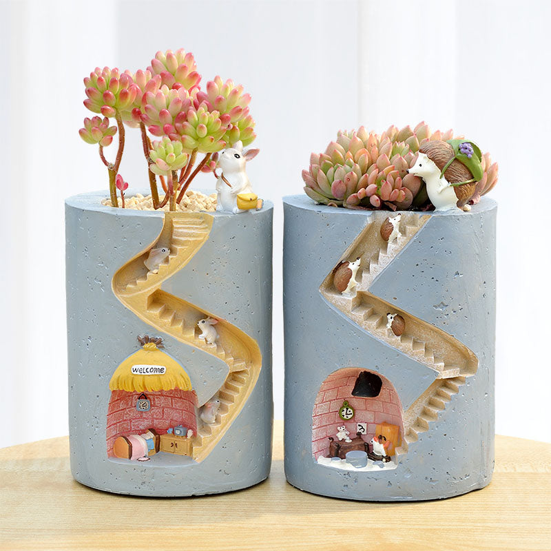 Junips | Fantastic Fusion: Unique Artistic Resin Flower Pots
