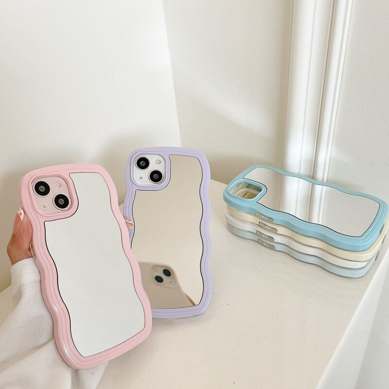 Junips | Wavy Makeup Mirror Phone Case