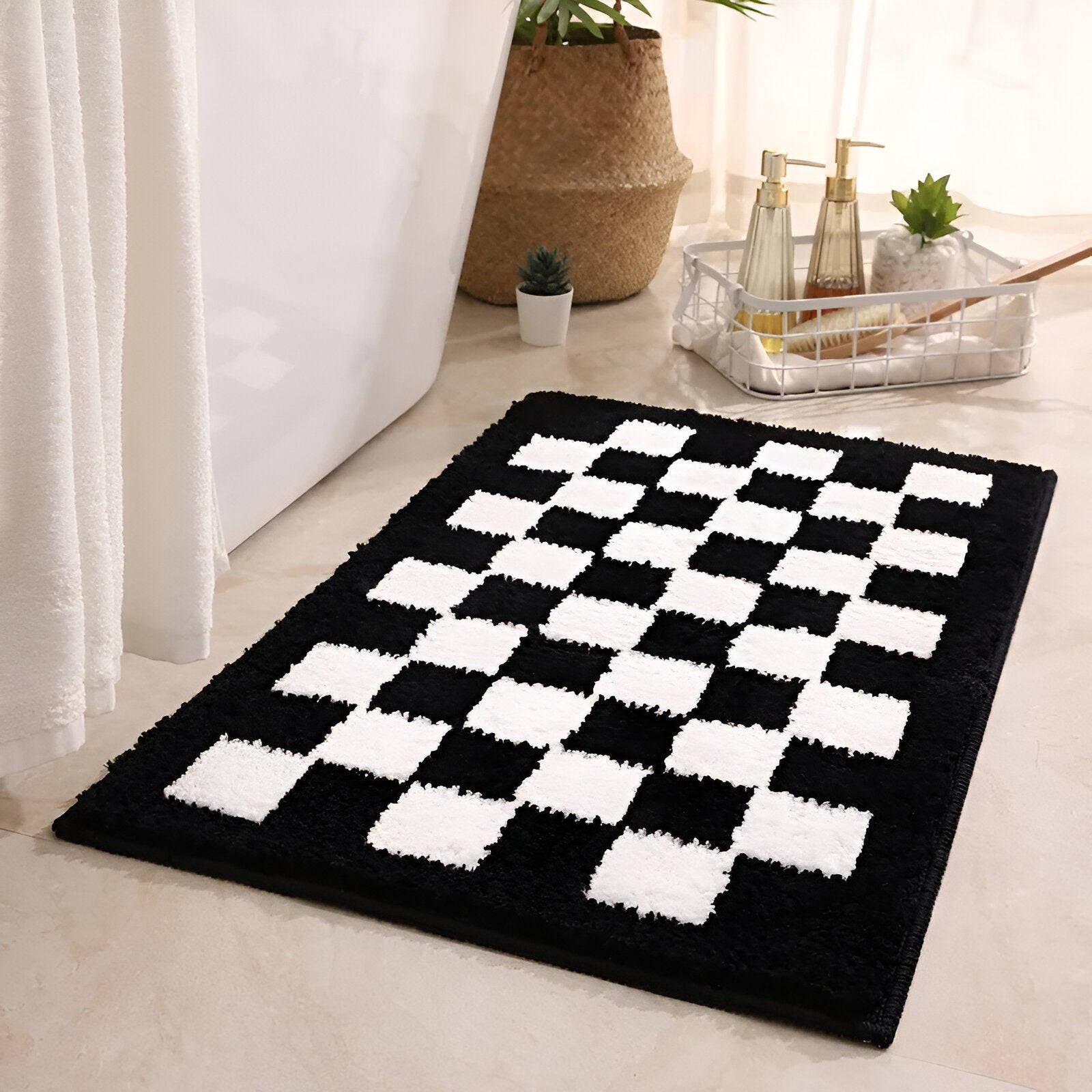 Junips | Plush Checkered Bath Mat