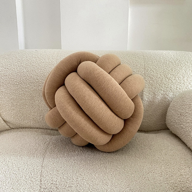 Junips | Knot Pillow