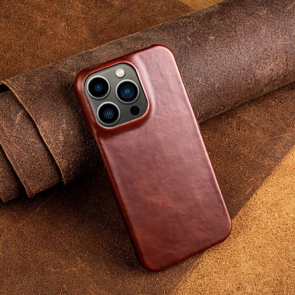 Junips | RoyalLeather: Luxurious, handmade case made of genuine cowhide leather for the iPhone