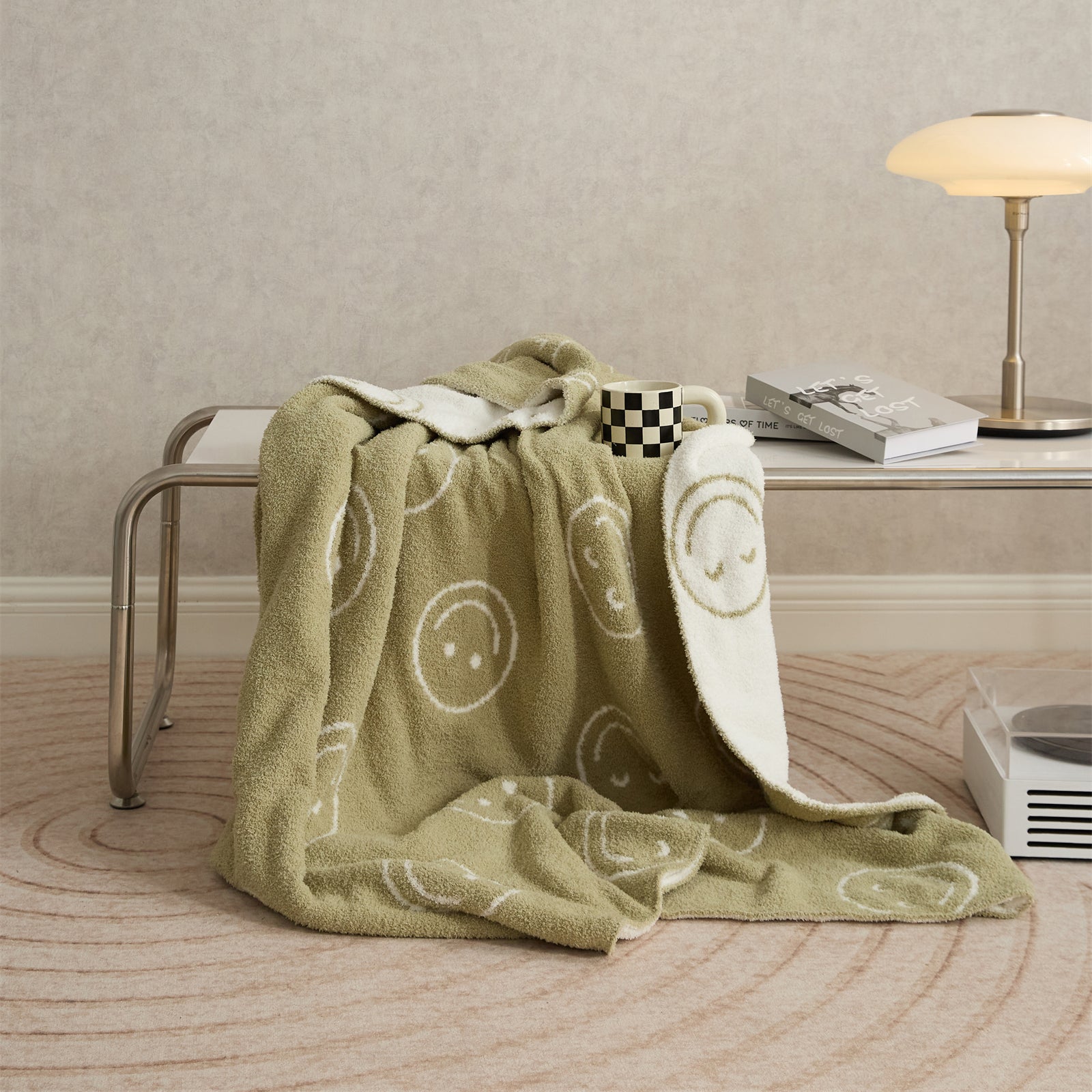 Junips | Smiley Blanket