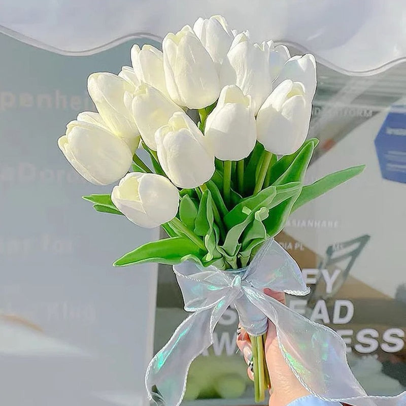 Junips | Life-like Tulip Bouquets for Every Occasion - Alyssa
