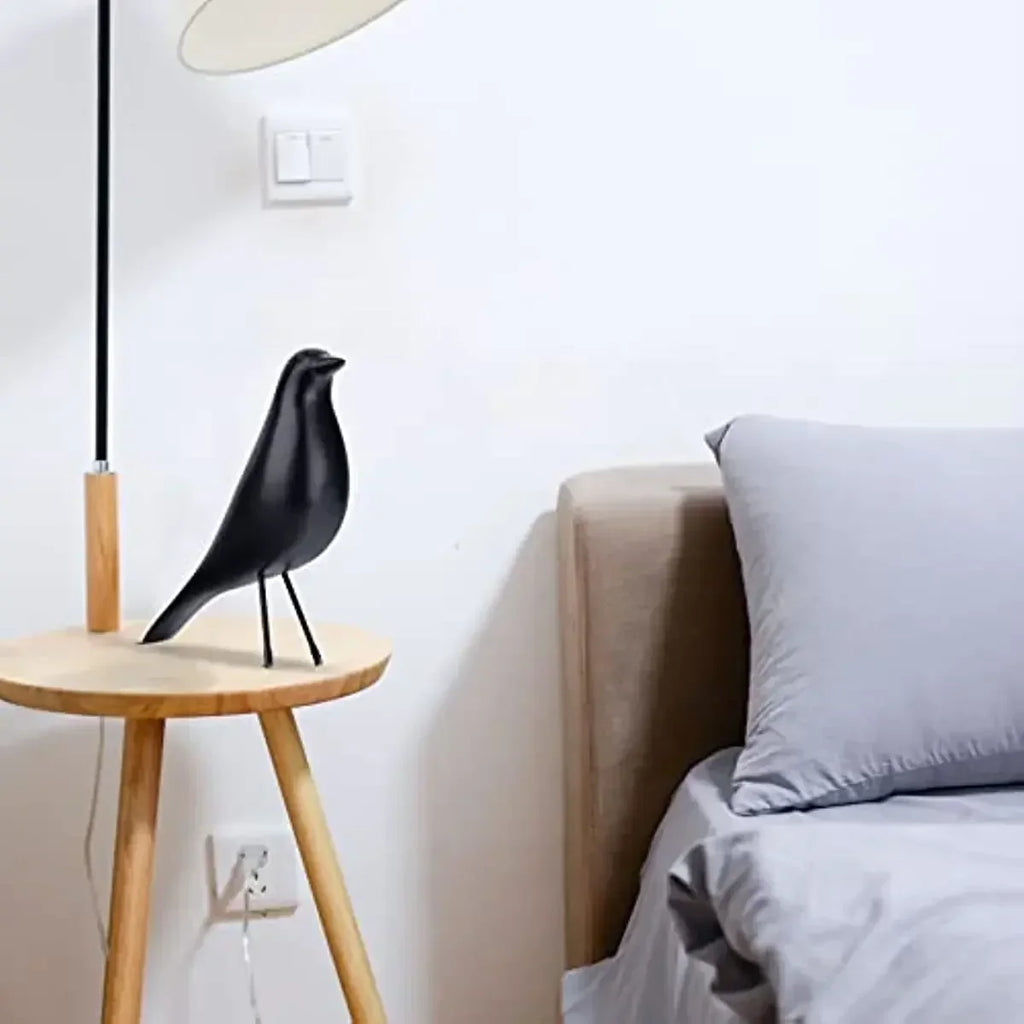 Junips | Modern Bird Statue made of Resin