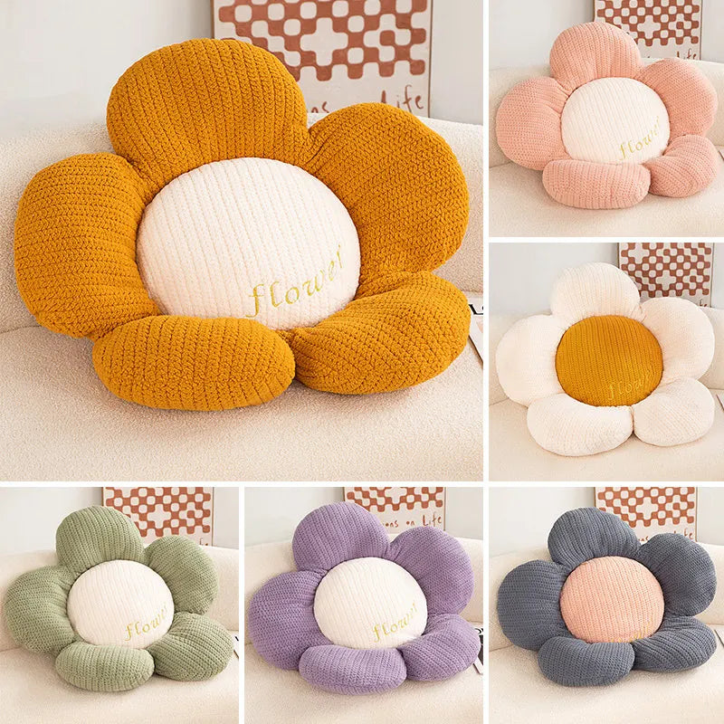 Junips | Daisy Cushion