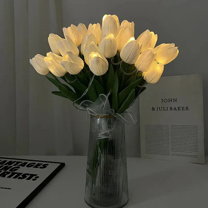 Junips | TulipGlow - Portable LED Tulip Night Light