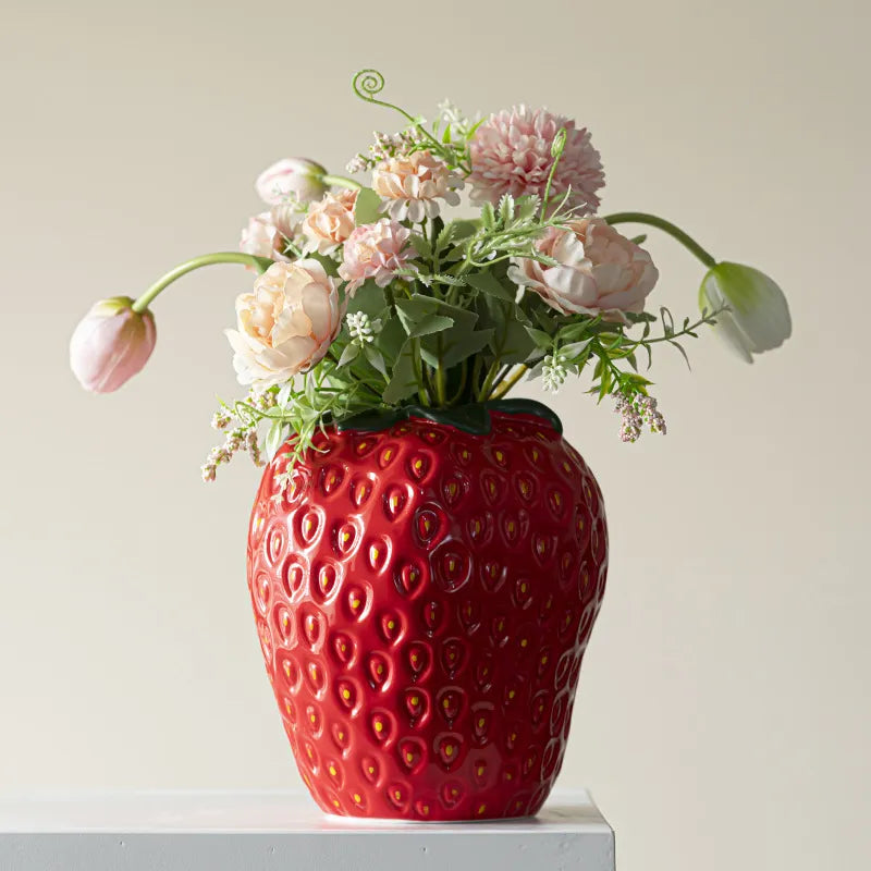 Junips | Ugly Strawberry Vase