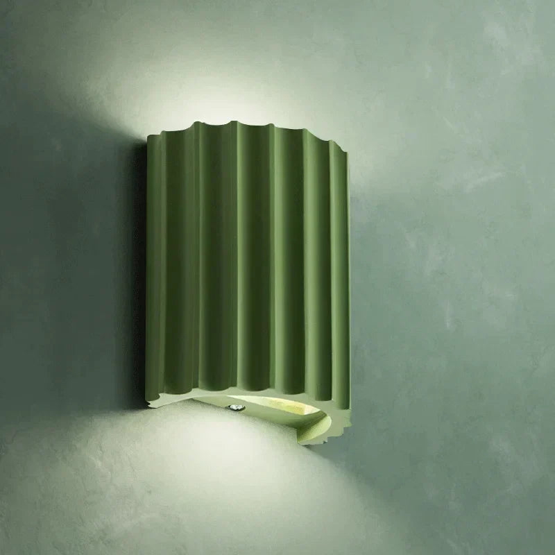 Junips | WärmeAura | Wall lamp made of resin for a warm atmosphere