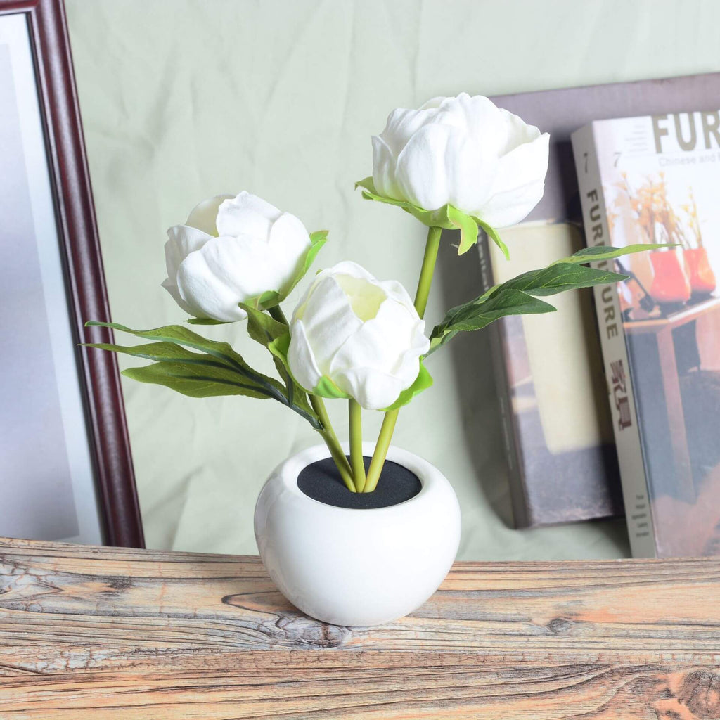 Junips | Modern Creative Simulation Tulip Peony LED Night Light Table Lamp