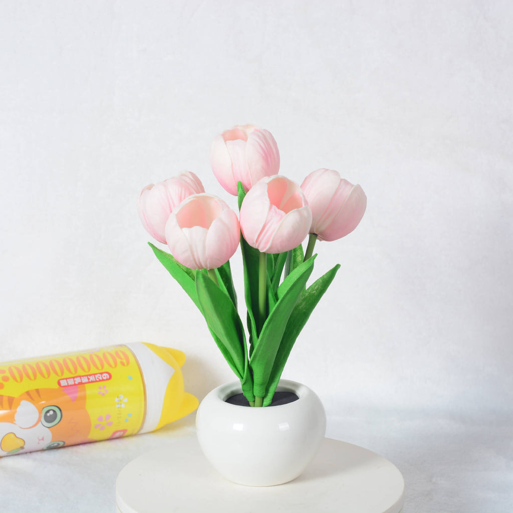 Junips | Modern Creative Simulation Tulip Peony LED Night Light Table Lamp