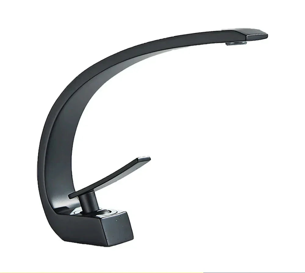 Junips | UniqueHahn | Luxurious Fitting for Bathroom Style