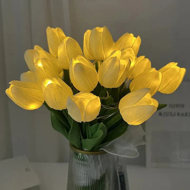 Junips | TulipGlow - Portable LED Tulip Night Light
