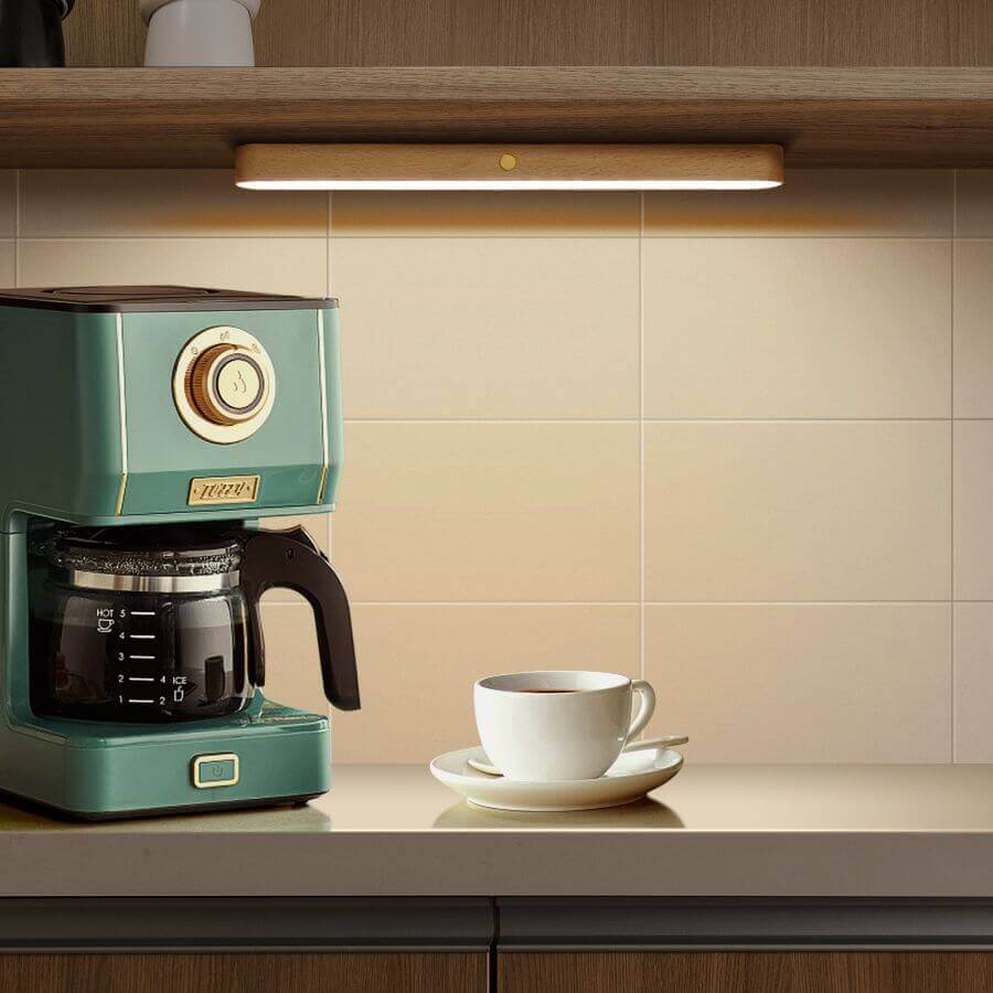 Junips | USB Magnetic Charging Wall Light