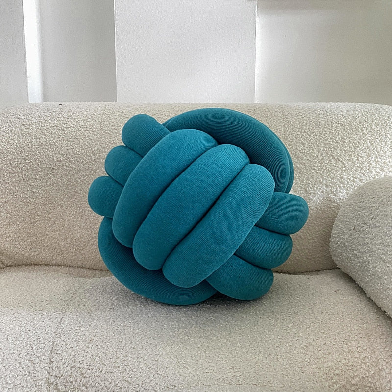 Junips | Knot Pillow