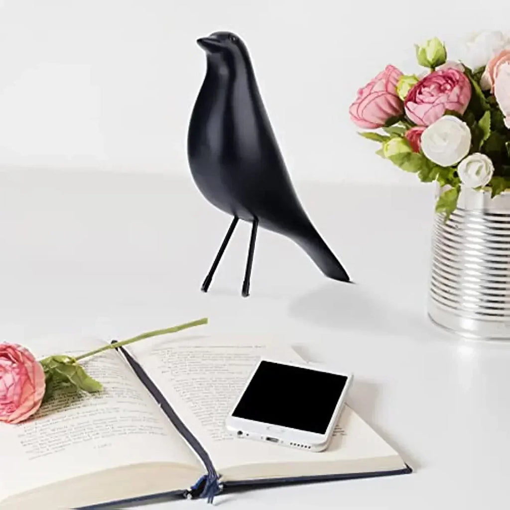 Junips | Modern Bird Statue made of Resin