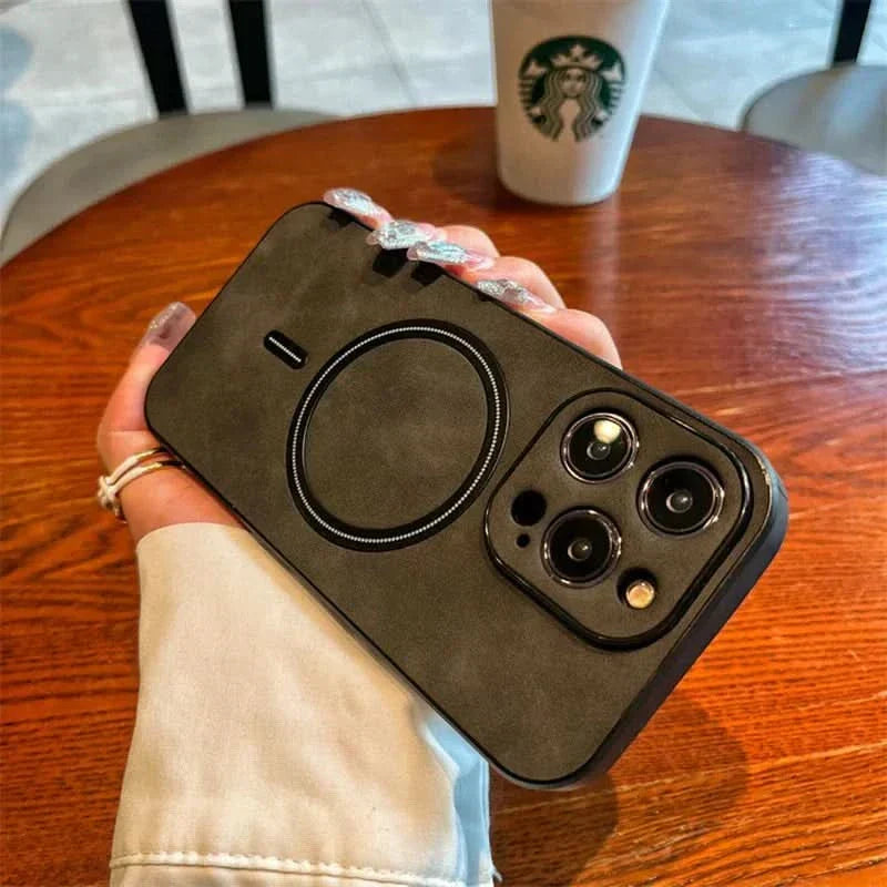 Junips | Deer Leather iPhone Case MagSafe Wireless Charging