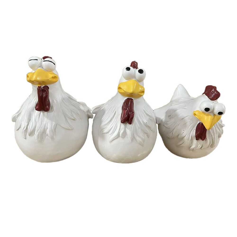 Junips | Playful Chicken Wire Decor: Playful Garden Yard Art