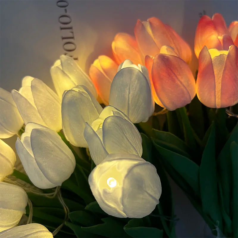 Junips | LED lamp with artificial tulip bouquet perfect for gifts or as wedding party home decorations