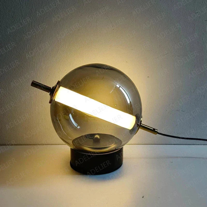 Junips | Stylish Table Lamp with Retro Character