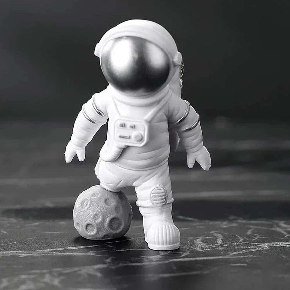 Junips | Resin Astronaut Figure Statue Space Traveler Sculpture Educational Toy Desk Decoration Astronaut Model For Children Gift