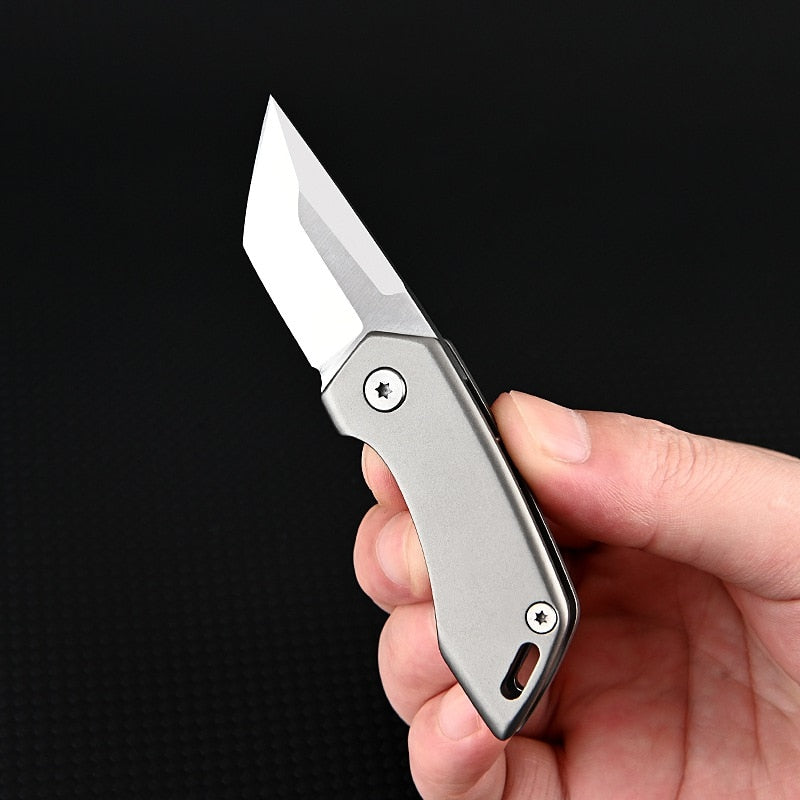 Junips | Titan-Titanium alloy Bag Keychain Knife