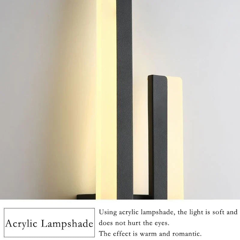 Junips | Modern LED Wall Lamp: Black/Gold Acrylic Room Decoration Light