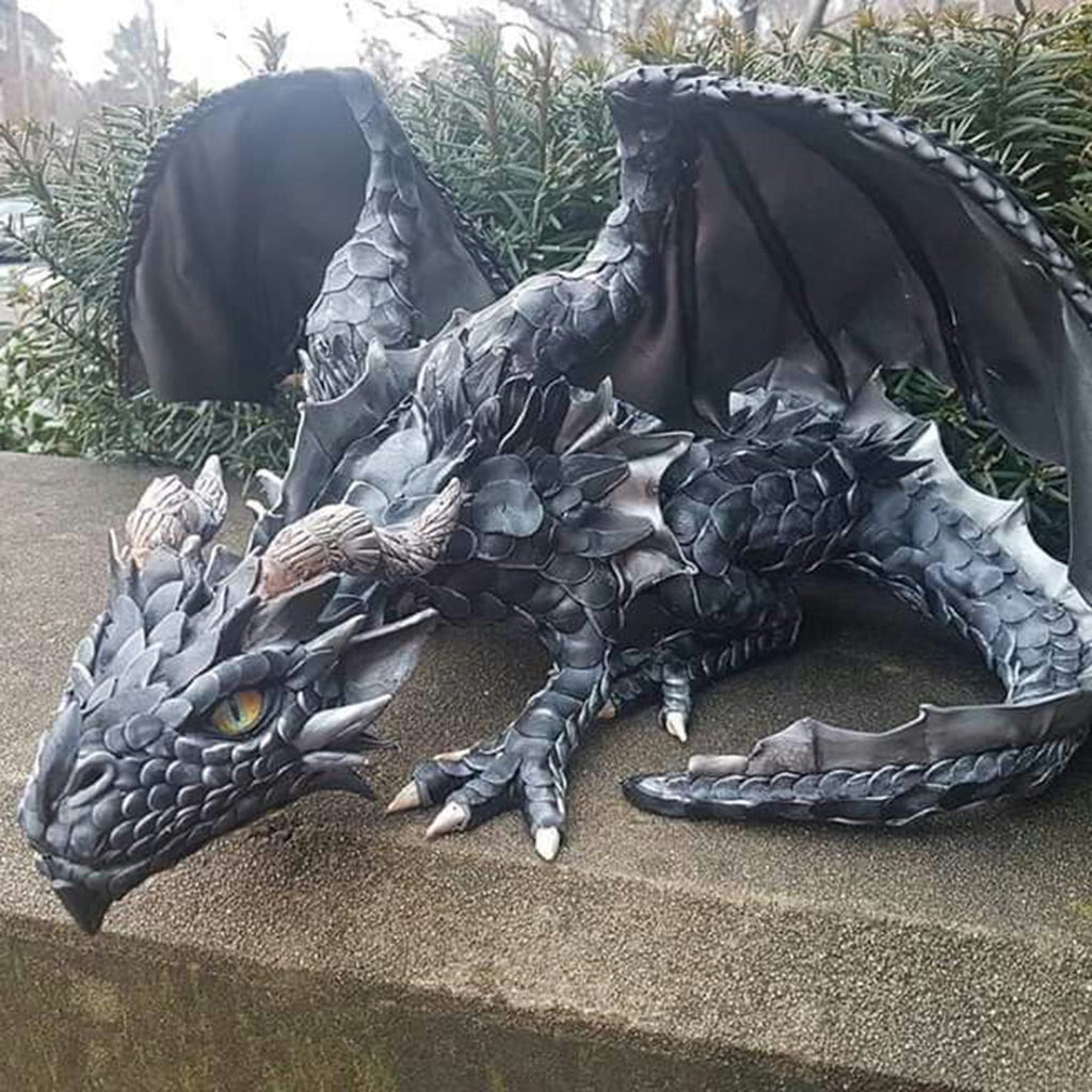 Junips | Crouching Dragon Guardian Statue: Gothic Outdoor Decoration