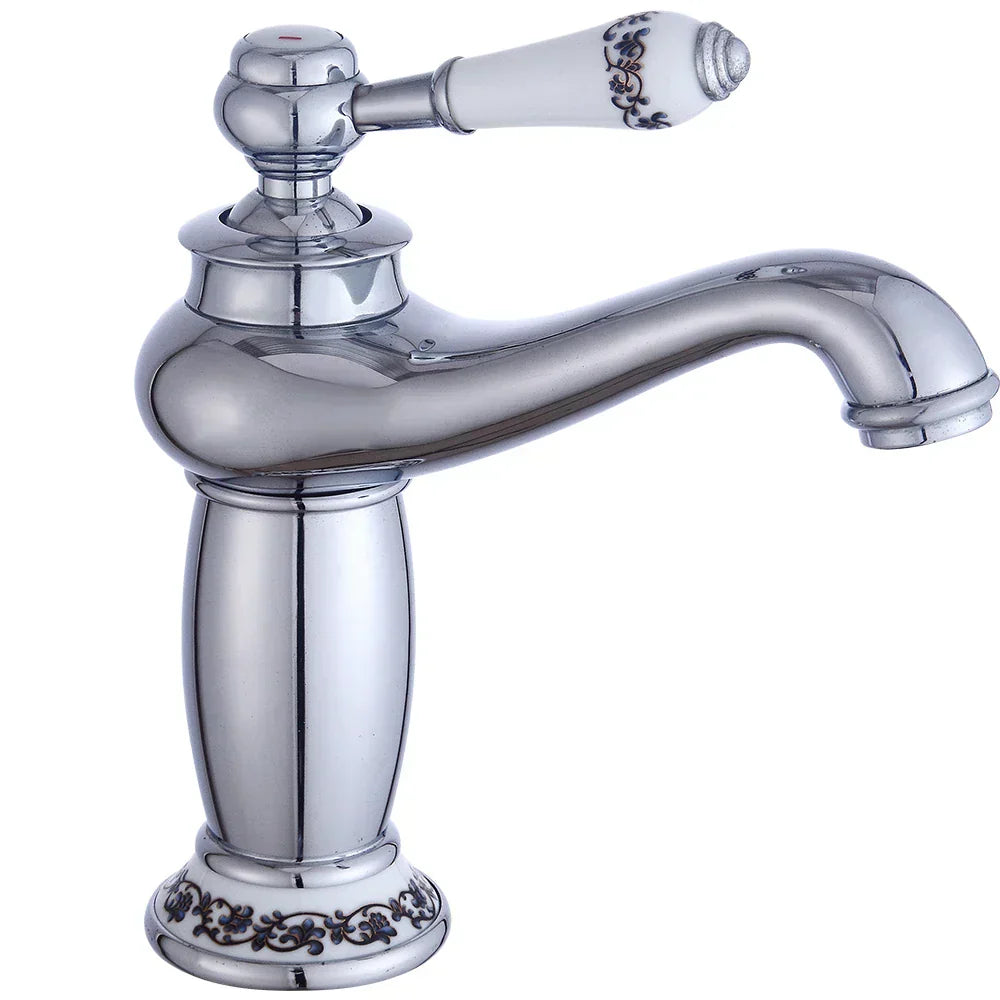 Junips | GoldArt | Vintage-style faucet for your bathroom