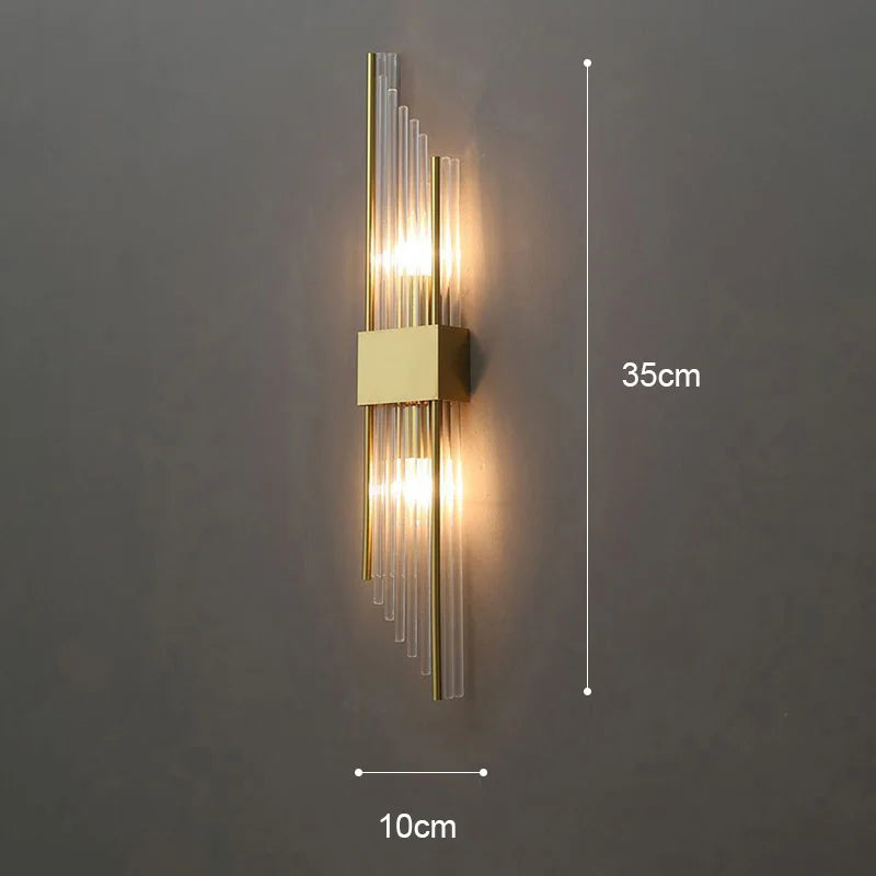 Junips | Elegant LED Wall Lamp in Gold