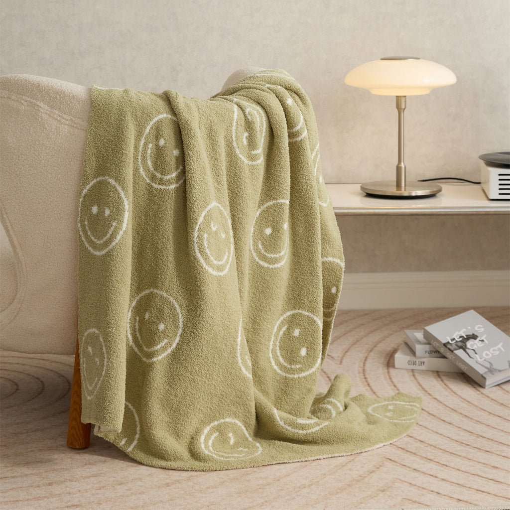 Junips | Smiley Blanket