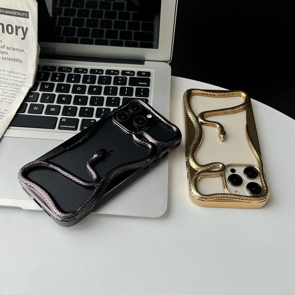 Junips | Snake Wrap Retro Phone Case