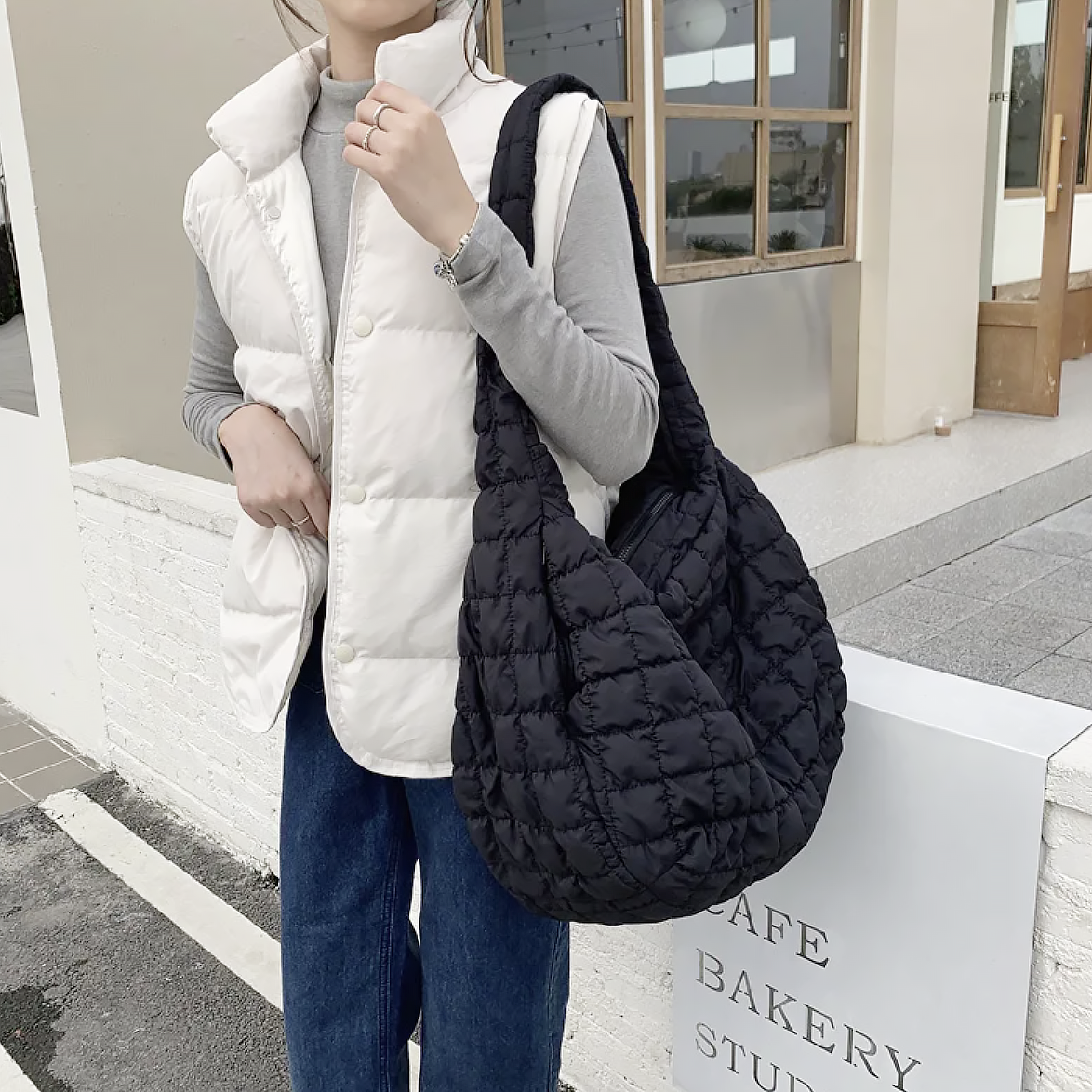 Junips | Cross Quilt X-Large Shoulder Bag