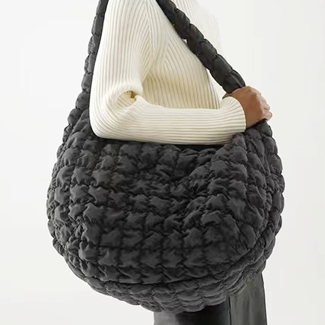 Junips | Cross Quilt X-Large Shoulder Bag