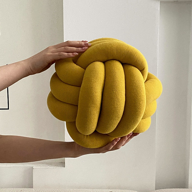 Junips | Knot Pillow