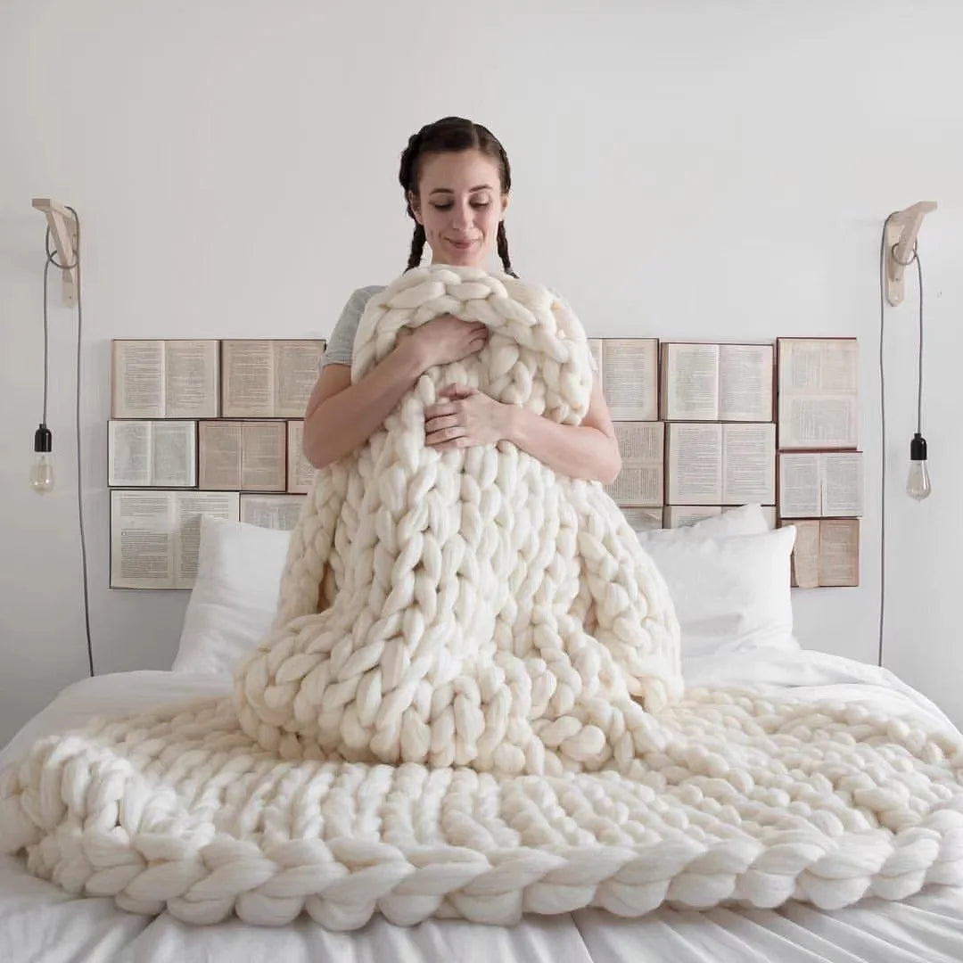 Junips | Chunky Knit Blanket – Cozy Wool Blanket for Every Room – Soft & Warm – Perfect for Sofa and Bed